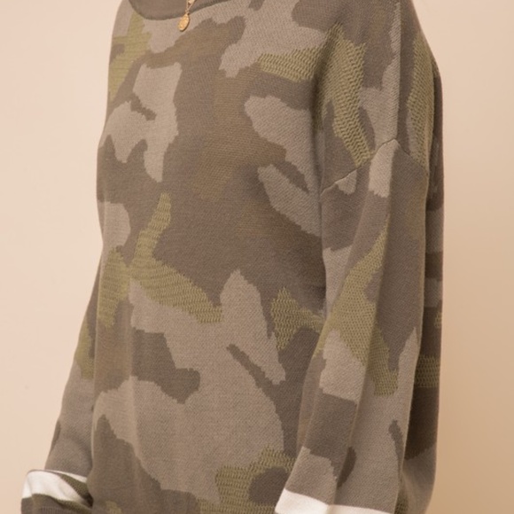 Last 1! NWT CAMOUFLAGE Camo Knit Top - Picture 12 of 13